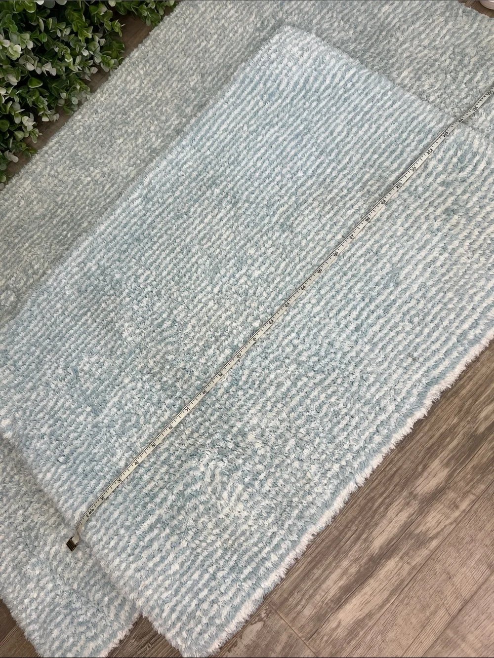 Tahari Blue and White Pinstripe Bath Mat Set NEW